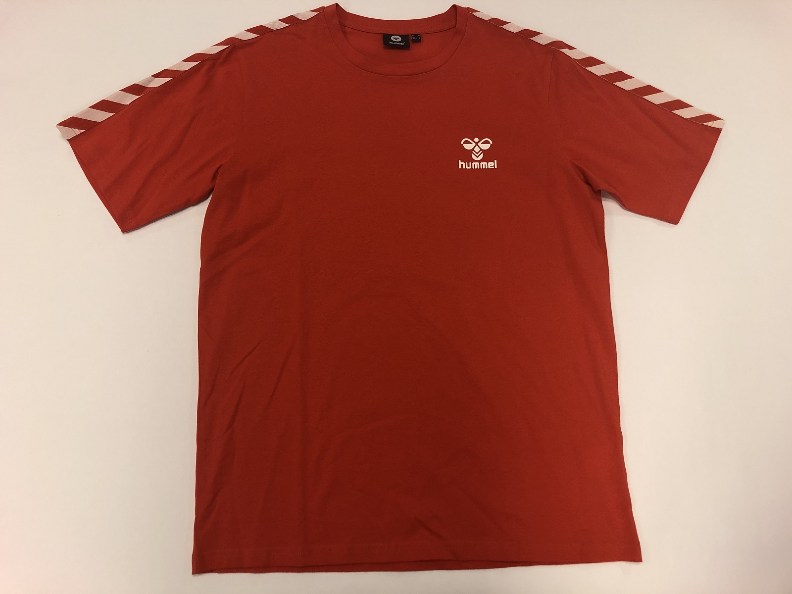 astronaut Alexander Graham Bell Modsigelse hummel T-shirt i rød – Fanny Posselt